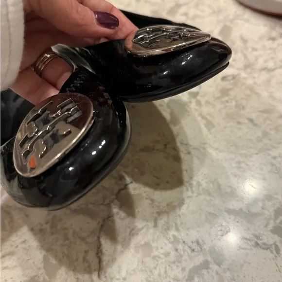 Tory Burch Reva Flats – Black Patent Leather – Good Condition - Picture 2 of 4